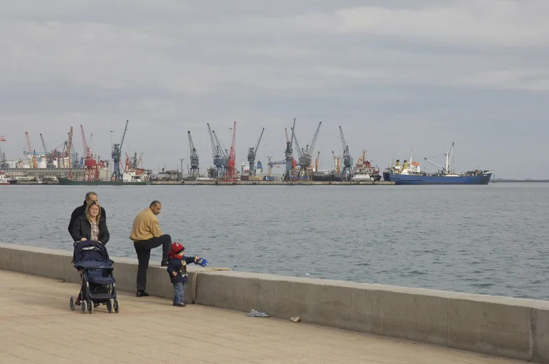 Atatürk Park (Mersin) – tengerparti sétány emlékművel