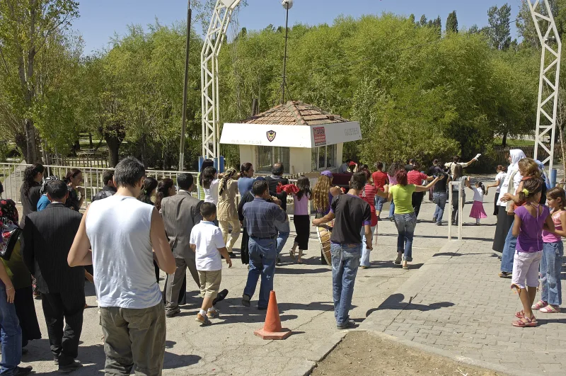 Екшису Пиджнидж Ареа — парк отдыха у Erzincan, Турция