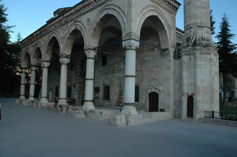 A Hatuniye-mecset (Hatuniye Camii) Tokatban: II. Bayezid küllije