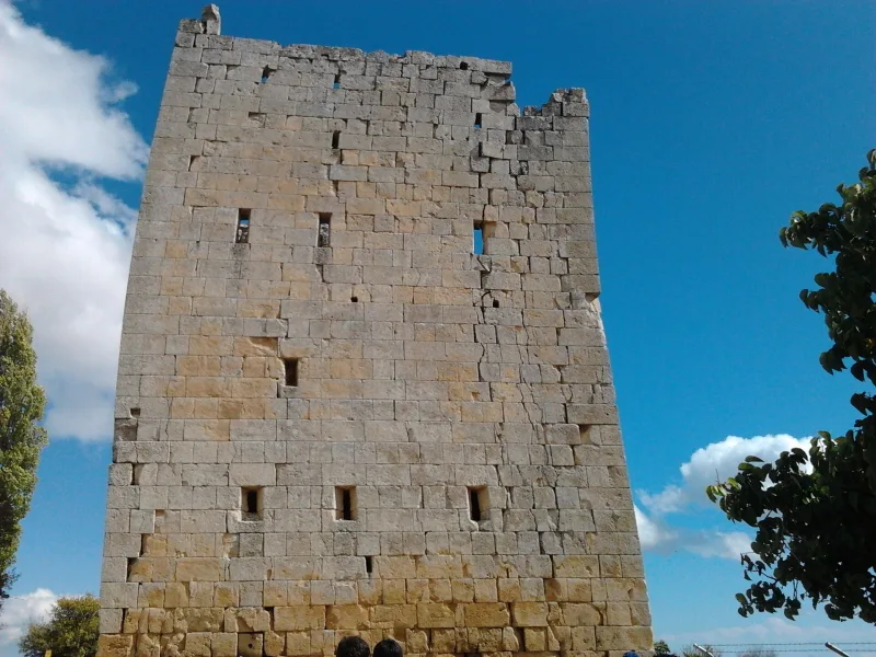 Uzuncaburç (Diokaisareia) — храм Зевса Олба в Mersin