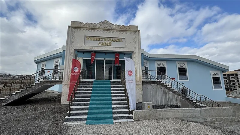 W Malatyi 57 ze 125 meczetów zniszczonych podczas trzęsienia ziemi zostało odbudowanych i udostępnionych do kultu religijnego