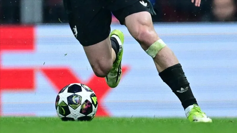 UEFA:n Mestarien liigan 16 viimeisen pudotuspelikierroksen ottelut alkavat