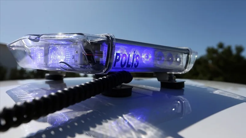 Wydano nakaz aresztowania wobec 29 osób podejrzanych o oszustwa związane z numerami podwozi uszkodzonych pojazdów