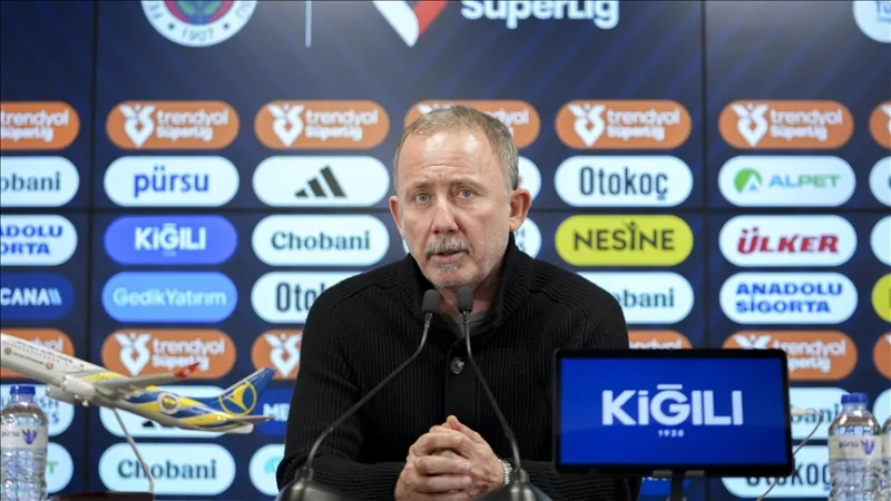 Beşiktaş-Cheftrainer Sergen Yalçın: Ein Spiel mit einem solchen Elfmeter zu gewinnen, passte nicht zu diesem Abend