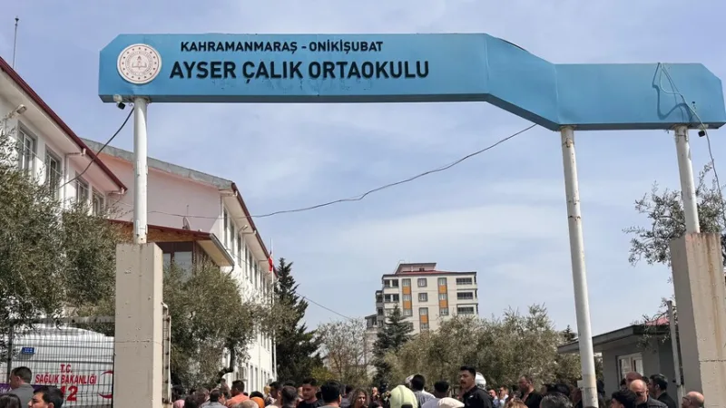 Zatkli otca Isa Arasa Mersinliho, ktorý spáchal ozbrojený útok v škole v Kahramanmaraši