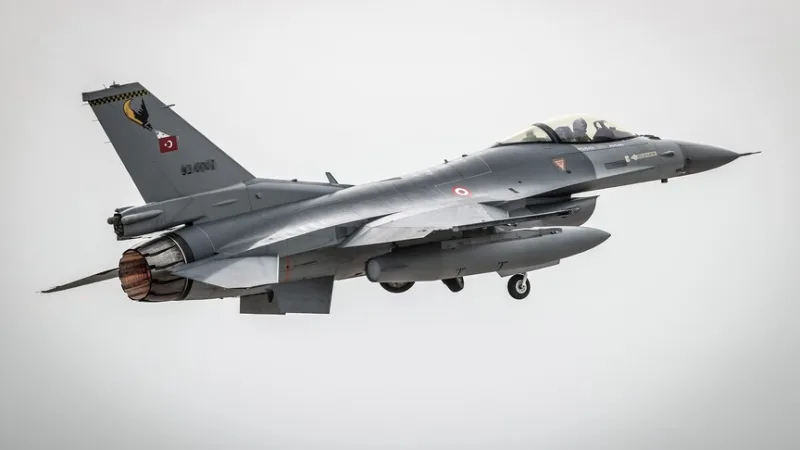 В рамках учений EFES-2026 из Бандырмы взлетели истребители F-16